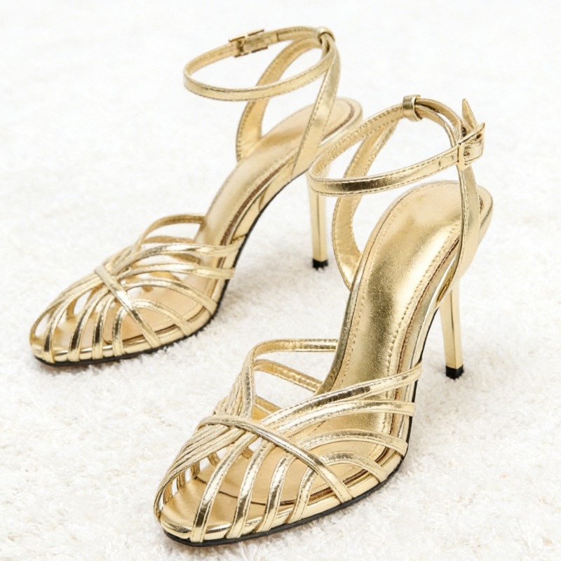 Women Shoes Model - Sandalias de tacón alto con banda