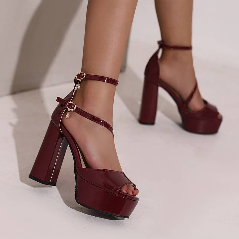 Zapatos de marca REAVE CAT, sa - Women Shoes Brand reseña y precio