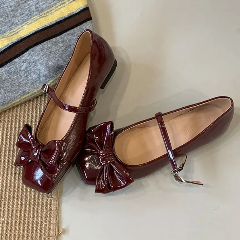 Zapatos de tacón dorados con d - Women Shoes Brand reseña y precio