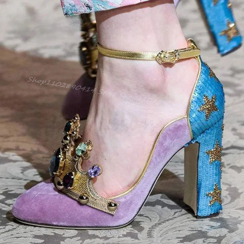 Zapatos de tacón con diseño de - Court Heel Pointed reseña y precio